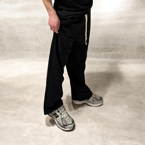 Completo total black
